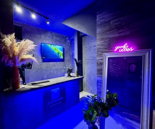 Zyan Rooms
