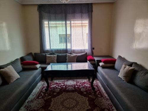 Ain Sebaa Wohnung | Élégance et Confort à Ain Sebaa, Commodité,Plages