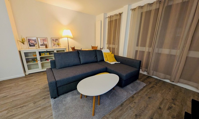 Faubourg de l'Arche Wohnung | Évasion La Défense - Balcony & Wi-Fi, 10 min from Paris