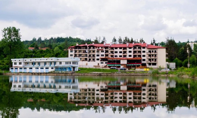 Tryavna Wohnung | Апартамент Езерото