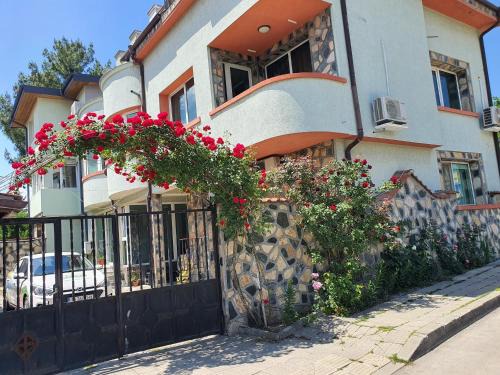 Vitosha District Wohnung | АПАРТАМЕНТ ЗА ГОСТИ "Момчил'