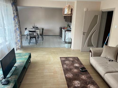 Kazanlak Wohnung | Апартамент Казанлък-център