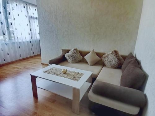 Targovishte Wohnung | Апартамент Централ