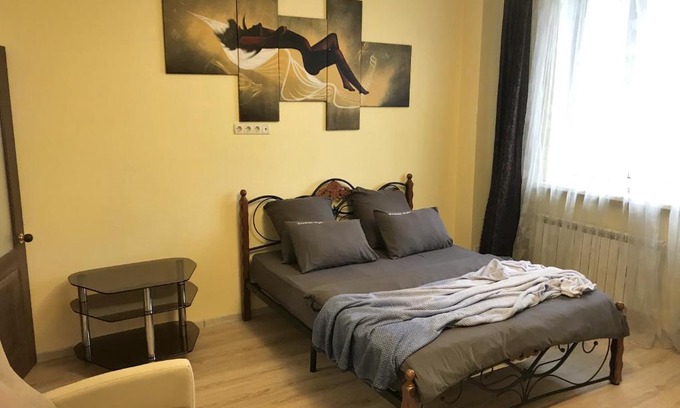 Frunzenskiy rayon Wohnung | Дзержинского 7/11