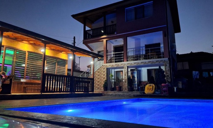 Dalgopo Haus | Запряновата къща