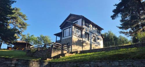 Dospat Haus | Лунен залив