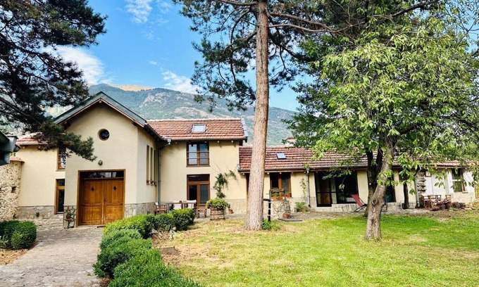 Karlovo Haus | Подковите