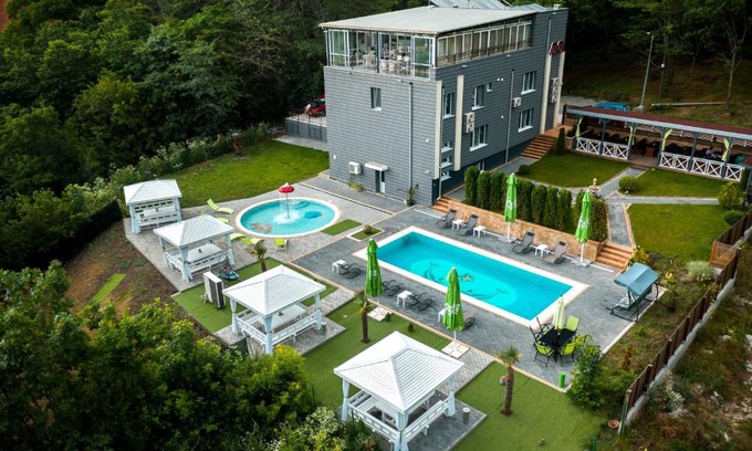 Ravna Gora Wohnung | Резиденция АТИЯ