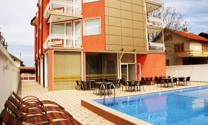 Sapareva Banya Hotel | Семеен хотел Виа Лакус