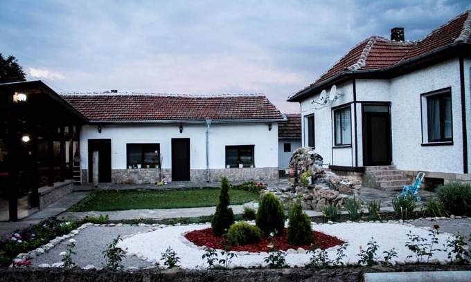Krushuna Haus | Старата чешма