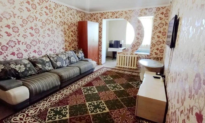 Shymkent Wohnung | Трех комнатная в центре