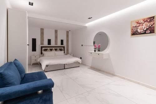 Al Kura Wohnung | استديو فاخر بشرفة في ابحر