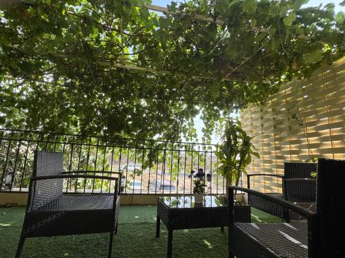 Taif Wohnung | الوسام شقة كبيرة 4 غرف نوم وصالة وشرفة -بلكونة- Large apartment with 4 bedrooms, a living room and a balcony