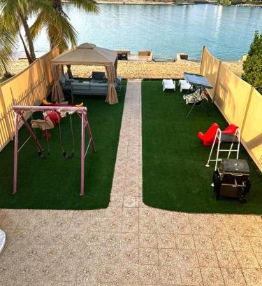 Durrat Al-Arous Villa | درة العروس فيلا البيلسان الشاطي الازرق