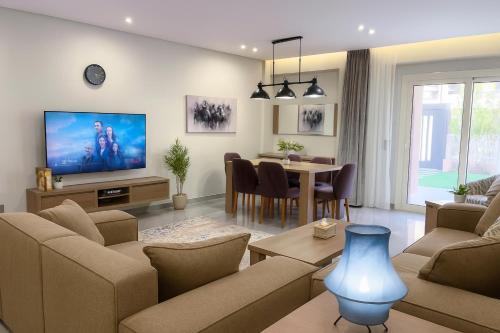 Sheikh Zayed City Wohnung | شقة فاخرة 3 غرف نوم و حديقة خاصة في الشيخ زايد - Zayed Suites A