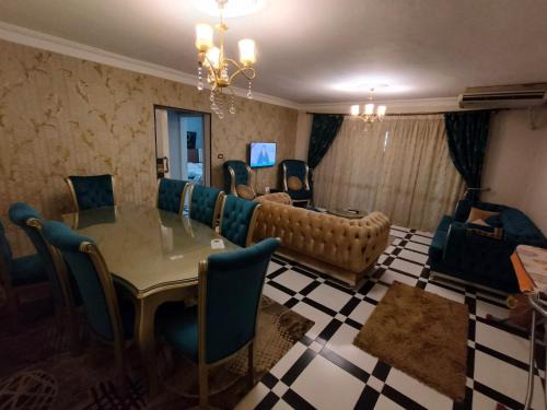 Nasr City Wohnung | شقة مكرم عبيد للعائلات فقط 21 families only