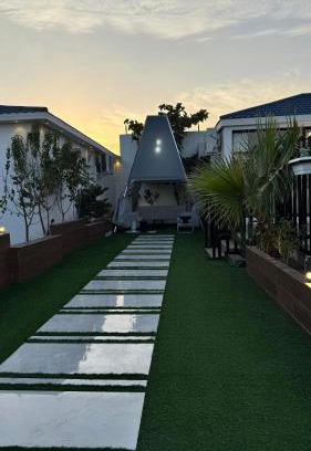 Taif Villa | فيلا ايمان مسبح وحوش وجلسات خارجيه مع ملعب كرة قدم