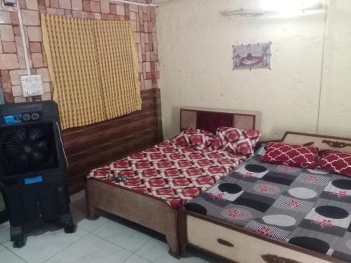 Ujjain Haus | जय संतोषी मां गेस्ट हाउस