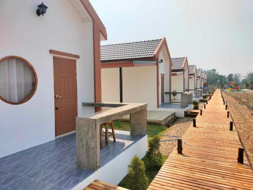Phrae Haus | กุหลาบแก้ว รีสอร์ท