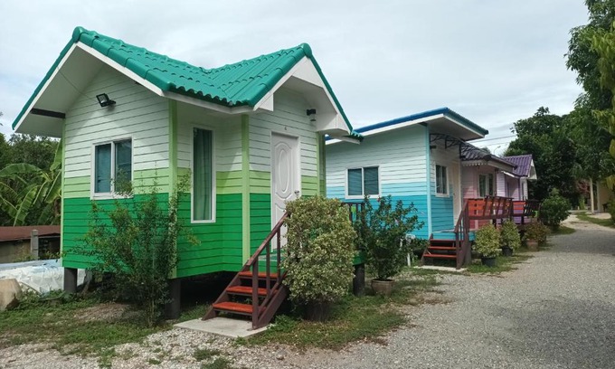 Kanchanaburi Haus | ชายเขาโฮมสเตย์