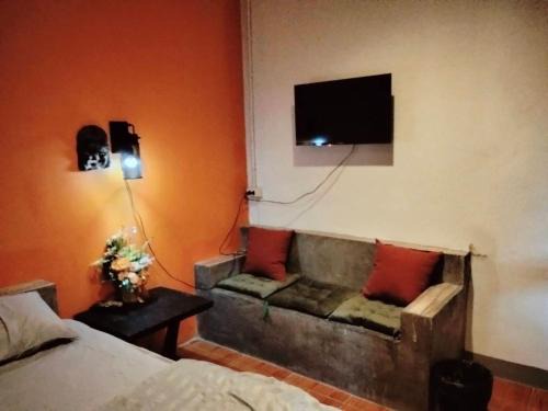 Nakhon Si Thammarat Haus | ณชนกรีสอร์ท