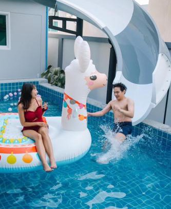 Cha-am Haus | บ้านบลูสกาย POOL VILLA Cha-am