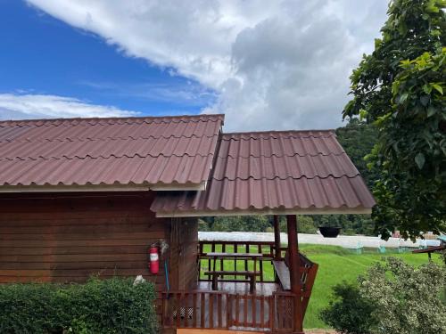 Ban Luang Haus | บ้านพักเคียงนา