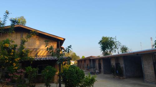 Mae Suai Haus | บ้านพักเรือนแก้ว แม่สรวย