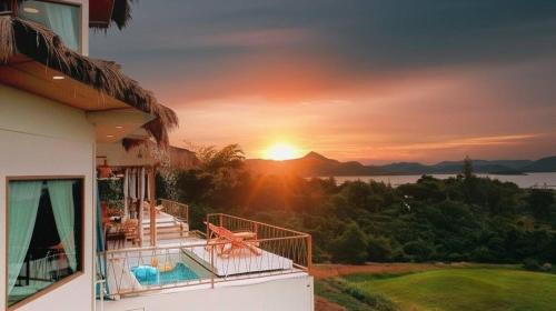 Song Phi Nong Haus | บ้านฟาร์มรักพูลวิลล่าวิวทะเลสาปแก่งกระจาน