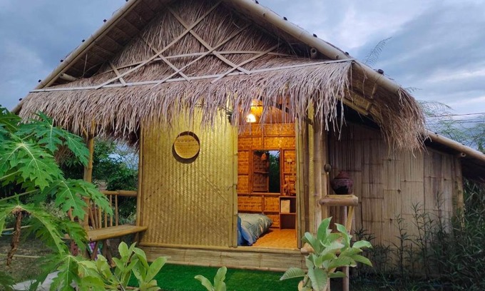 Chom Thong Haus | บ้านสวนกางโต้ง Ban Suan Kang Tong