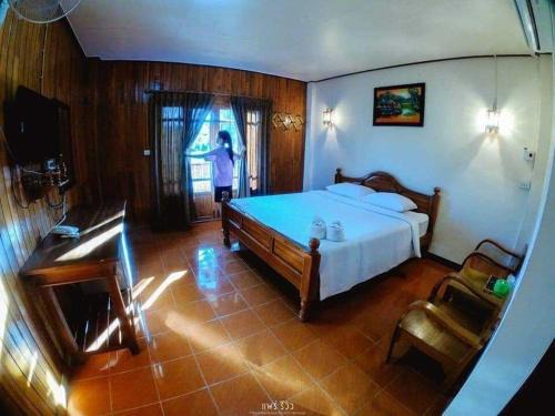 Phrae Haus | บ้านสวนกุหลาบแก้วรีสอร์ท