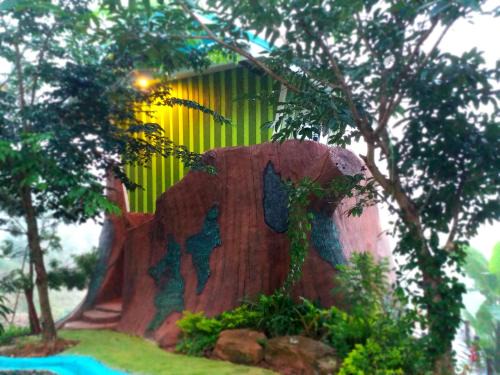 Khao Kho Kabine | บ้านสายรุ้ง เขาค้อ