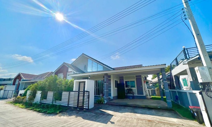 Hang Dong Wohnung | บ้านใหม่สไตล์นอร์ดิก Home Saendee สงบเงียบเป็นส่วนตัว
