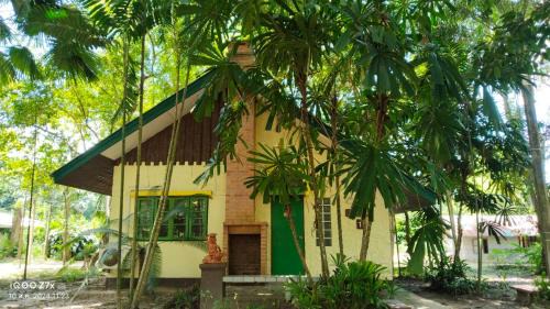 Ban Rai Haus | บ้านไร่ธนัชพร