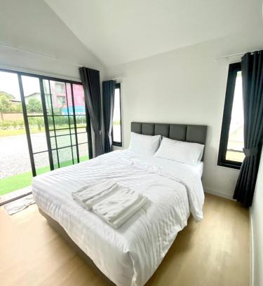 Lampang Haus | สุขสวัสดิ์ มินิรีสอร์ท