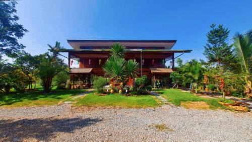 Mae Taeng Haus | ฮักจังโฮมสเตย์&คาเฟ่