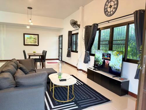 Chiang Kham Haus | เฮือนแม่บัวจันทร์ โฮมสเตย์