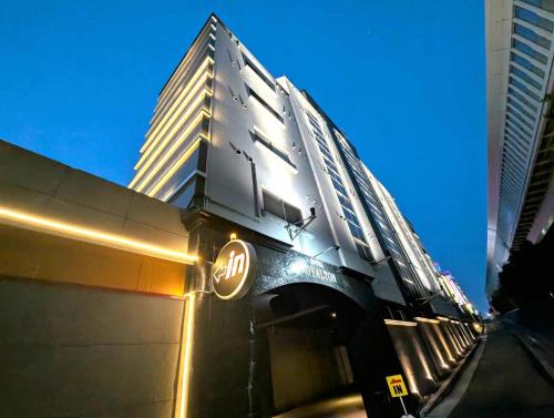 Midori Ward Hotel | ホテルロイヤルトン