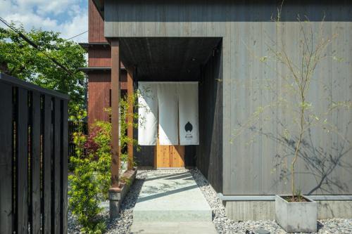 Hakodate Haus | 住三吉の宿 桜山路