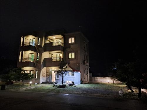 Ji'an Haus | 南海凱歌民宿獨棟庭園別墅 1烤肉打牌歡唱 2寵物友善 3聰明包棟-依人數提供相對應床位及房間數4近市區東大夜市