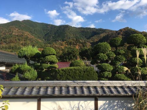 Tsuru Haus | 古民家ガーデン 山あり [新宿 80分/富士山 30分 ： 中庭BBQ, 焚き火, ドッグラン]