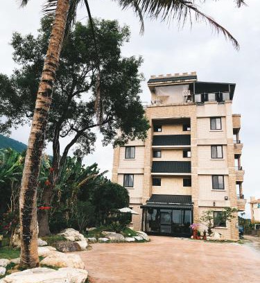 Shoufeng Haus | 吉祥城堡 Propitious Castle B&B