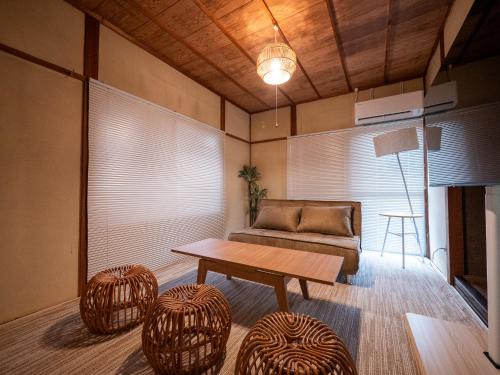 Ogaki Haus | 大垣 椛 古民家の宿-大垣城まで車で10分