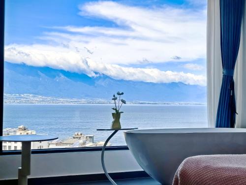 Manjiang Haus | 大理顾里海景别墅Dali Guli Sea View Villa Hotel
