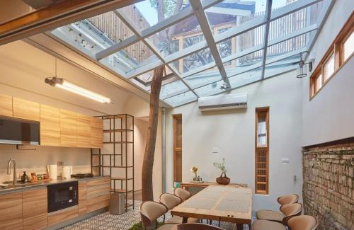 West Central District Haus | 天井 樹 villa 包棟民宿 Atreeium villa