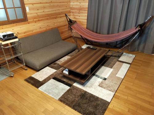 Nasu Wohnung | 小川のせせらぎを聞きながらウッドデッキでバーベキュー！｜CHILL SWING