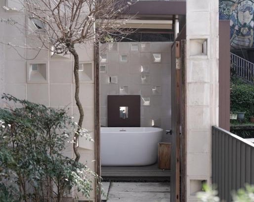 Ruifang Haus | 山午 雲在屾房