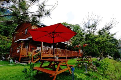 Gukeng Haus | 幸福檜木屋民宿