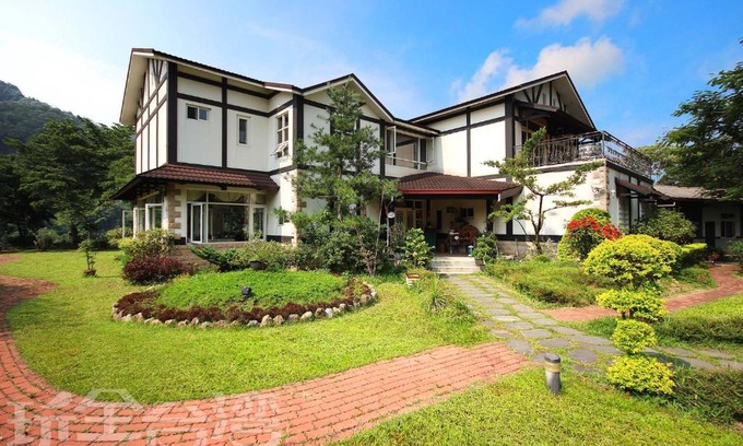 Guoxing Haus | 後頭厝民宿