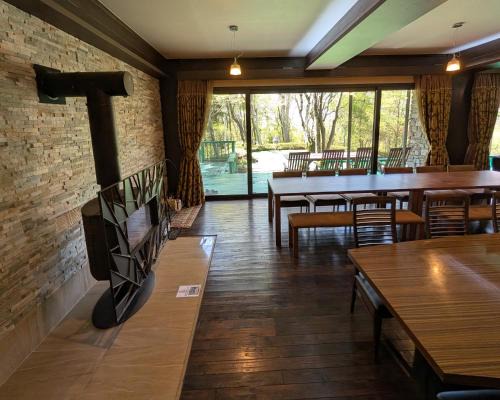 Shinkashio Onsen Wohnung | 最大23名宿泊 源泉温泉 ホームシアター 客室8部屋 那須グリーン温泉